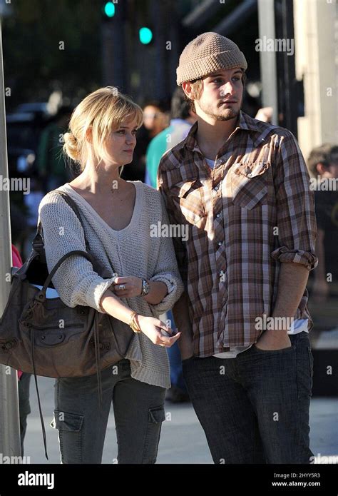 sara paxton|sara paxton boyfriend.